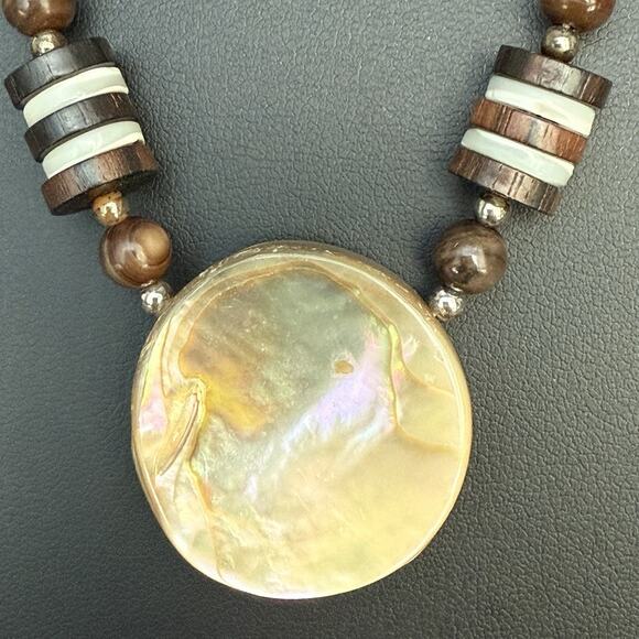 Shell Pendant Necklace Reversible Abalone & Autumn Color Shell & Wooden Beads - Picture 6 of 7